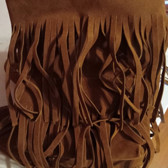 Rampage branded Suede Fringed Moccassin style Memory Foam Boots size 8.5 M - Picture 2 of 7